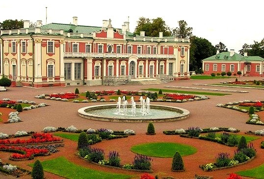 Kadriorg palace is a Petrine Baroque palace of Queen Catherine I of Russia in Tallinn, Estonia.