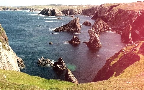 by jyranmax on Flickr.Mangersta Sea Stacks - Isle of Lewis in the Outer Hebrides of Scotland.