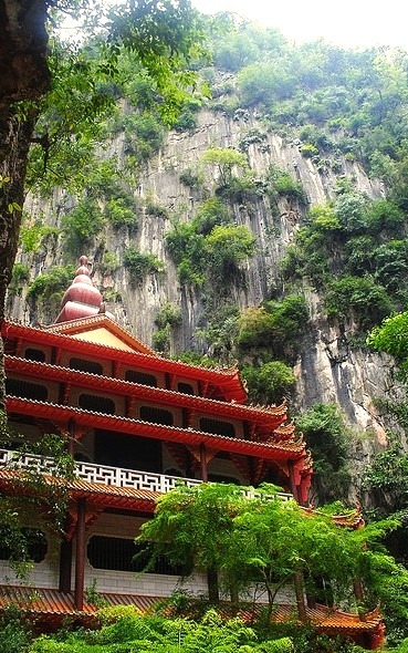 Perak Tong Cave Temple in Ipoh, Malaysia